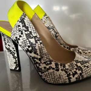 Animal print pumps